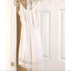 White Old Navy Dress with Lace Trim